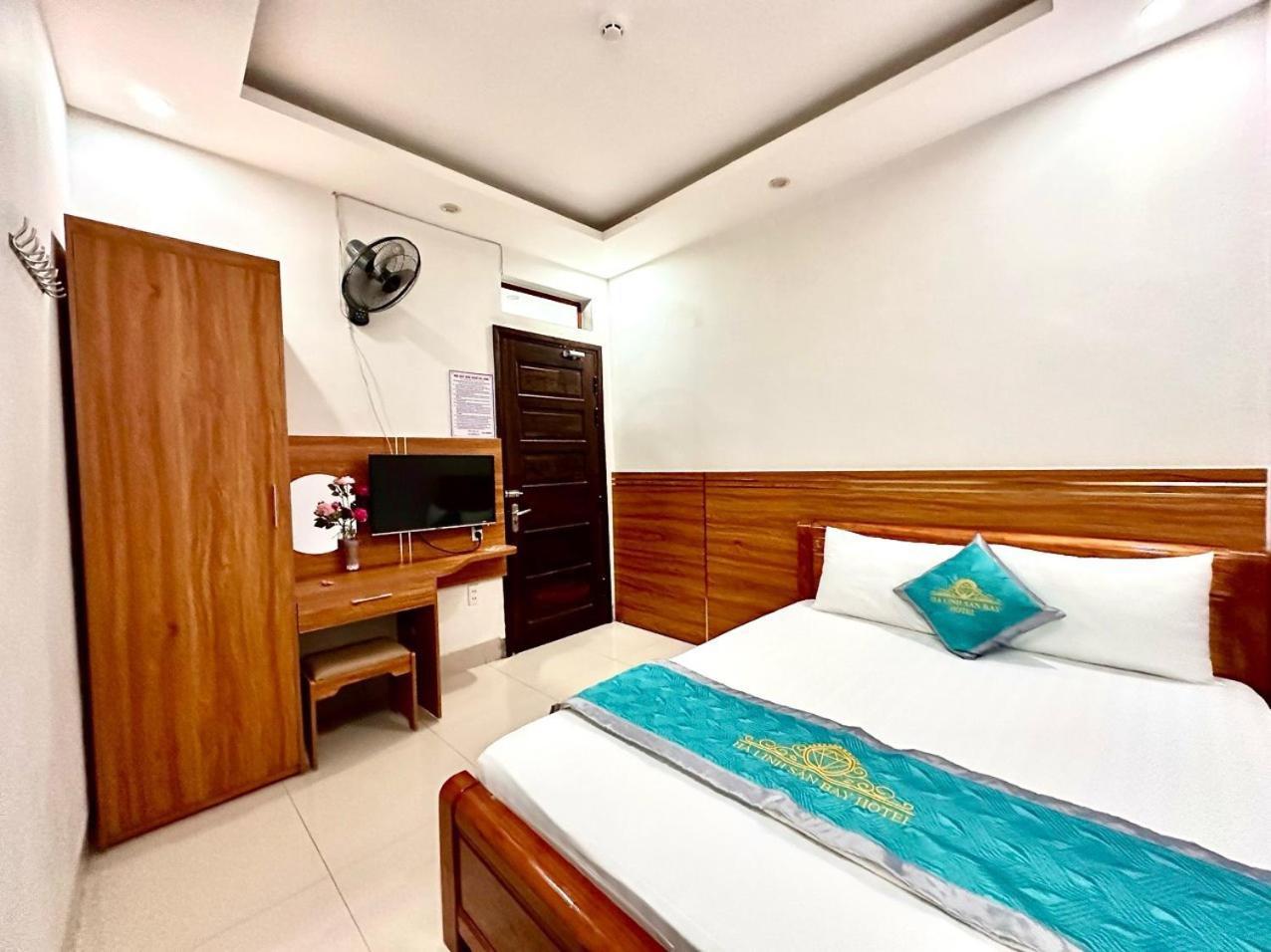 Ha Linh Hotel Db - By Bay Luxury Dien Bien Phu Exterior photo