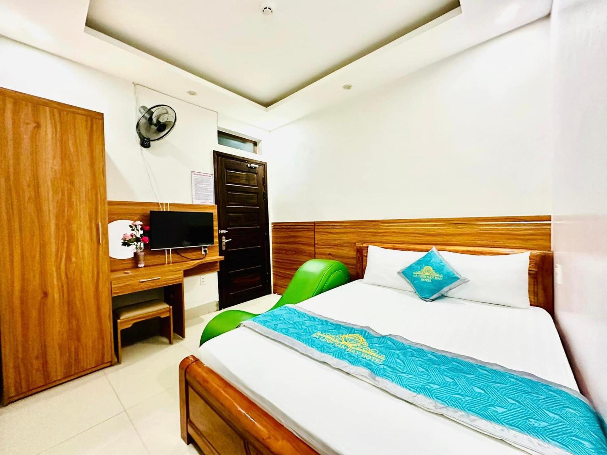 Ha Linh Hotel Db - By Bay Luxury Dien Bien Phu Exterior photo